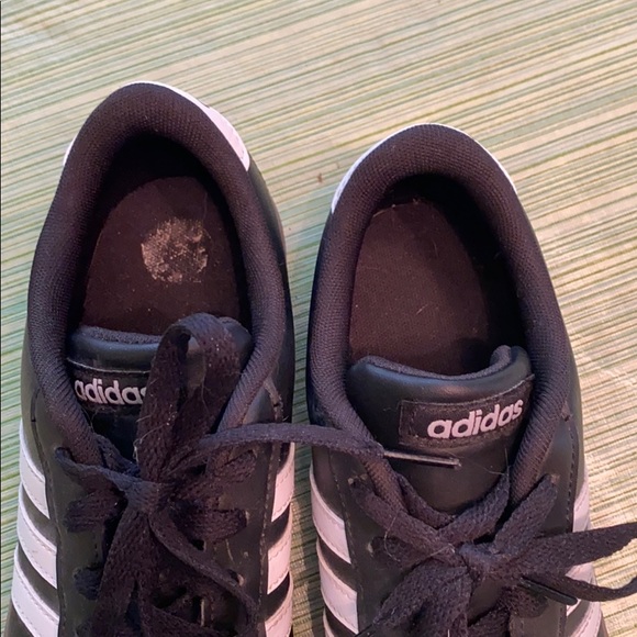 Adidas shoes size 7 in great condition - Picture 4 of 5